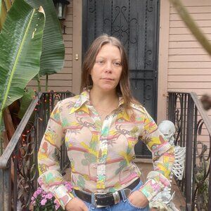 Vintage sheer button down with amazing landscape print!